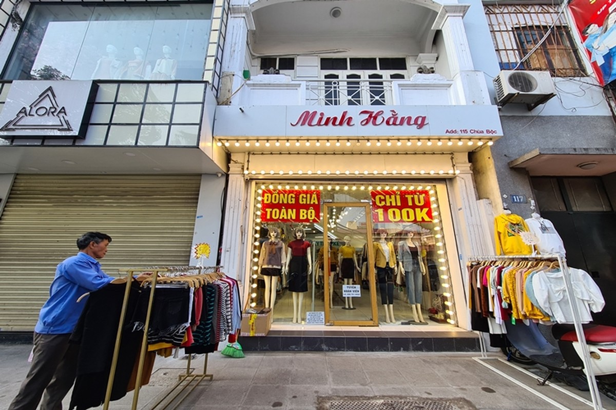 Ha Noi: Black Friday giam gia kich san, khach ghe mua le te-Hinh-15