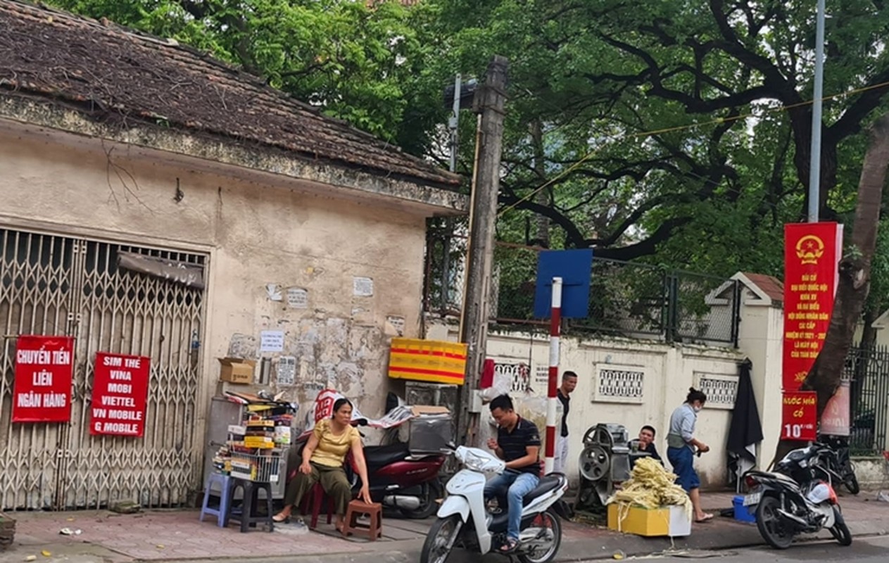 Sau lenh tam dung hoat dong, quan an uong via he Ha Noi ra sao?-Hinh-3