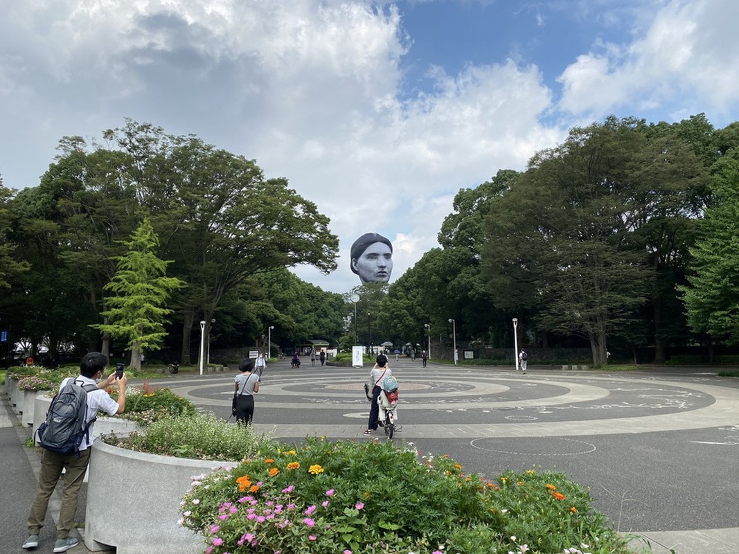 Khinh khi cau hinh dau nguoi khong lo bay tren bau troi Tokyo-Hinh-2