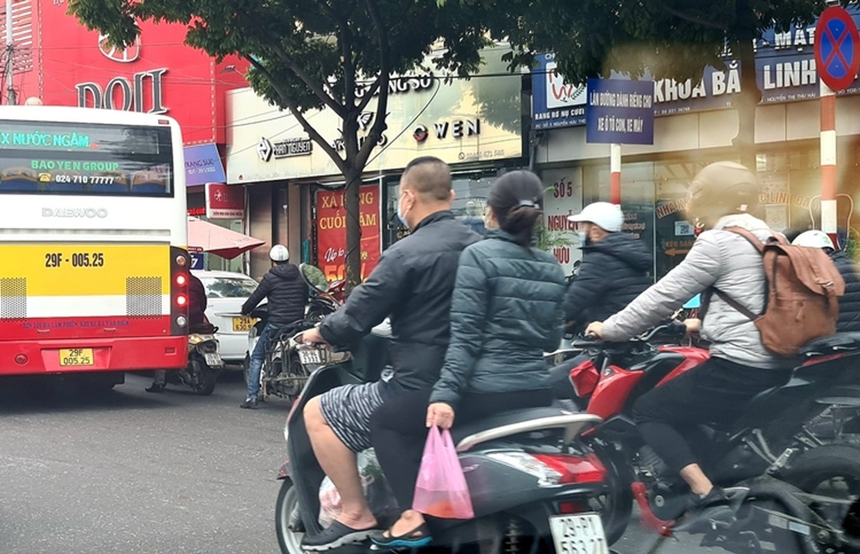 Ha Noi: Cho Yen So do ruc ca chep truoc ngay tien ong Cong ong Tao ve troi-Hinh-13