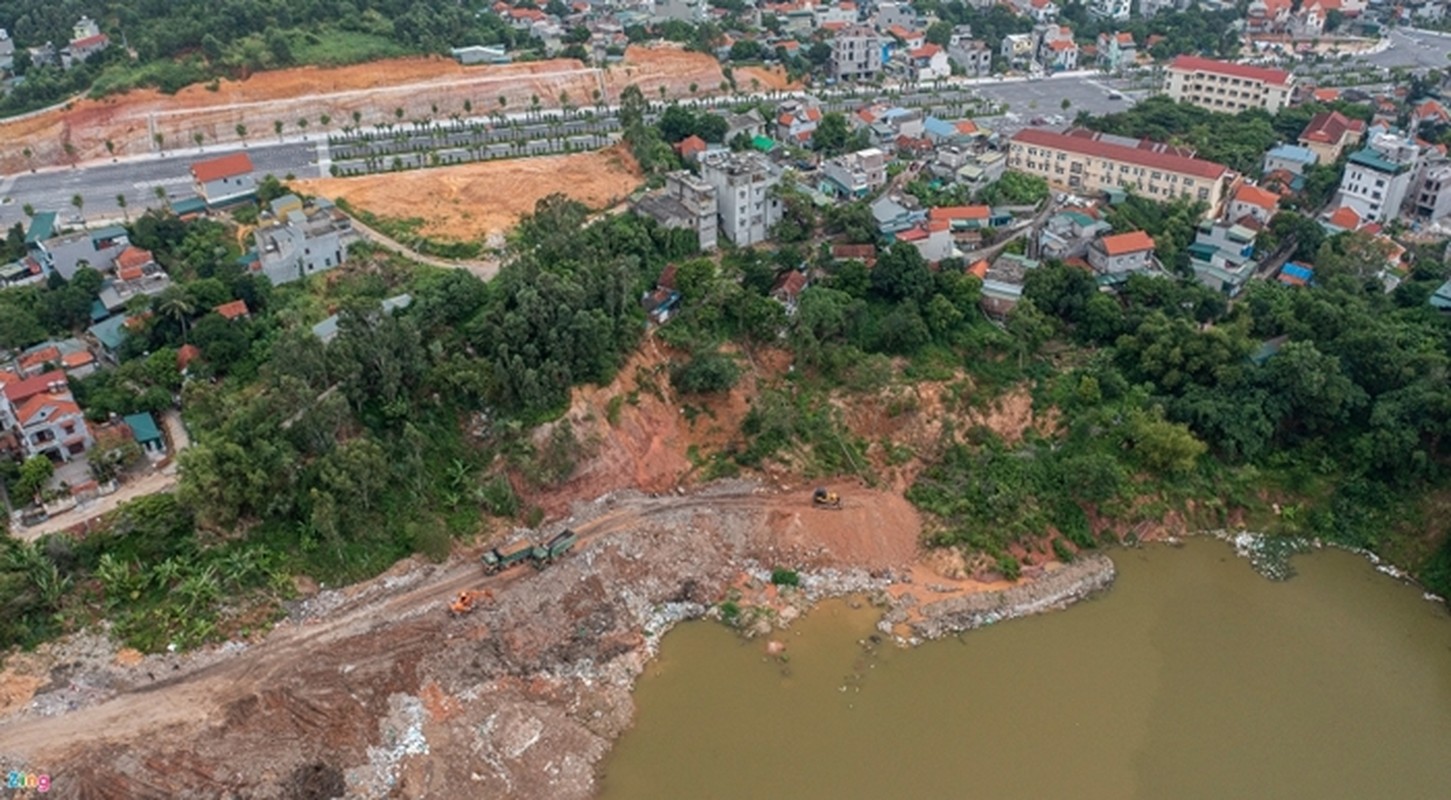 Hai hung loat ngoi nha bi sut lun, do sap tai doi Ten Lua-Hinh-11