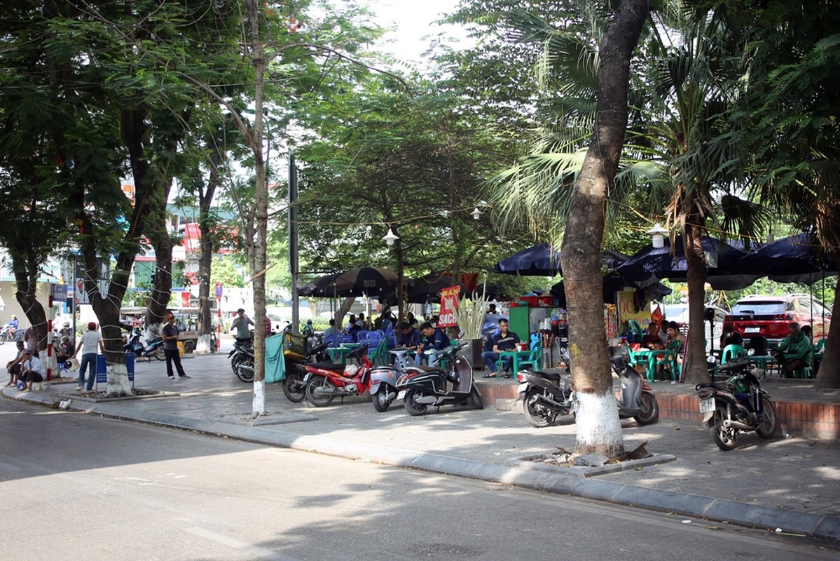 Ha Noi: Xoa bo cac diem kinh doanh trai phep tren long duong, he pho o Dinh Cong-Hinh-3