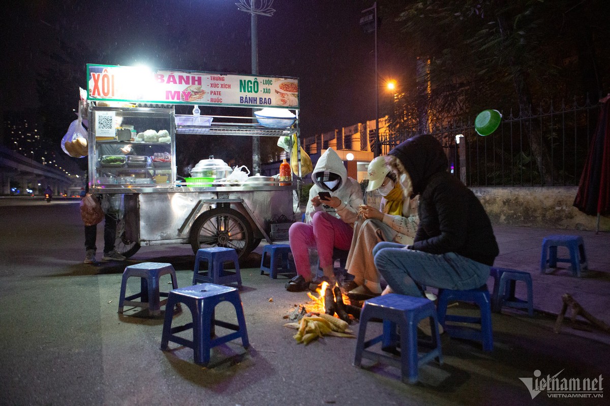 Ha Noi vang lang, nguoi muu sinh dot lua khap noi trong dem 11 do C-Hinh-8