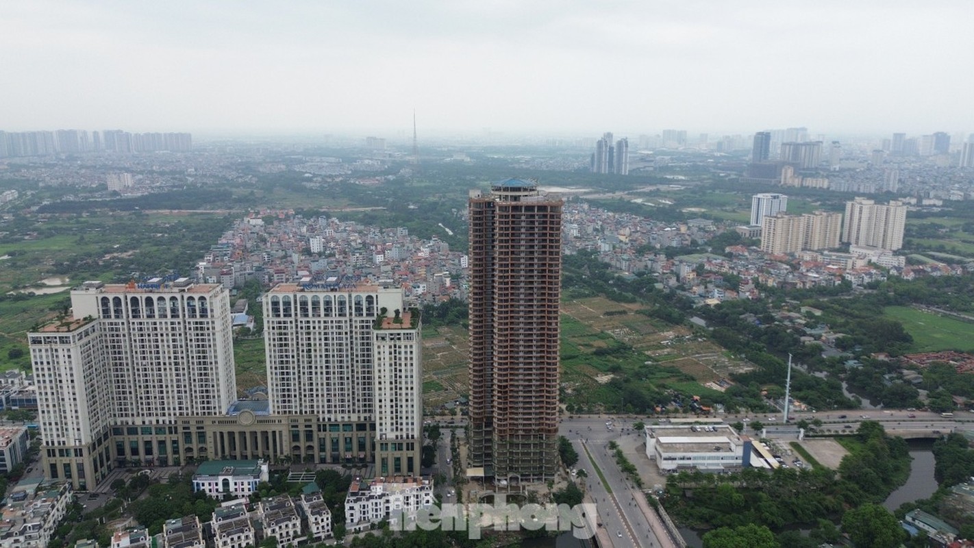 View - 	Hơn 4 năm "đắp chiếu", QMS Top Tower tái mở bán