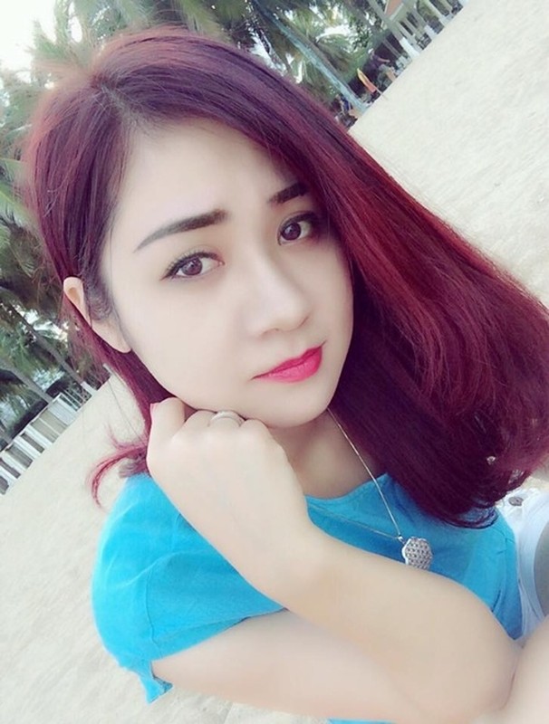 Vo Tu Long xinh nhu hot girl hut hon dan mang