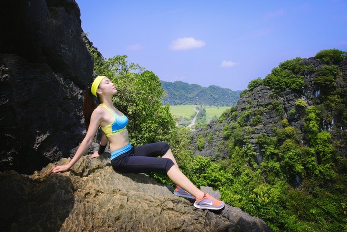 Hoa khoi SLNA leo vach nui chenh venh khoe dang nuot na-Hinh-4