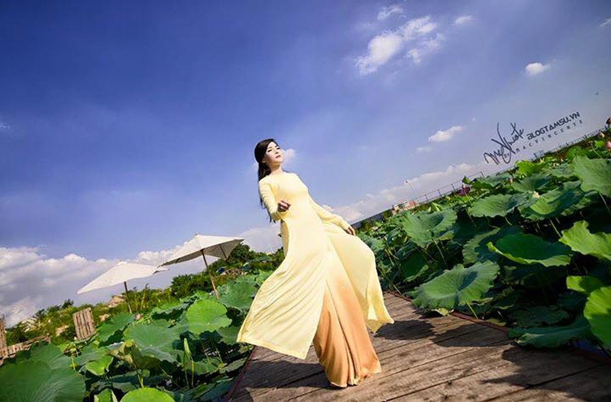 Hot girl tham my Thanh Quynh kieu diem voi ao dai-Hinh-9