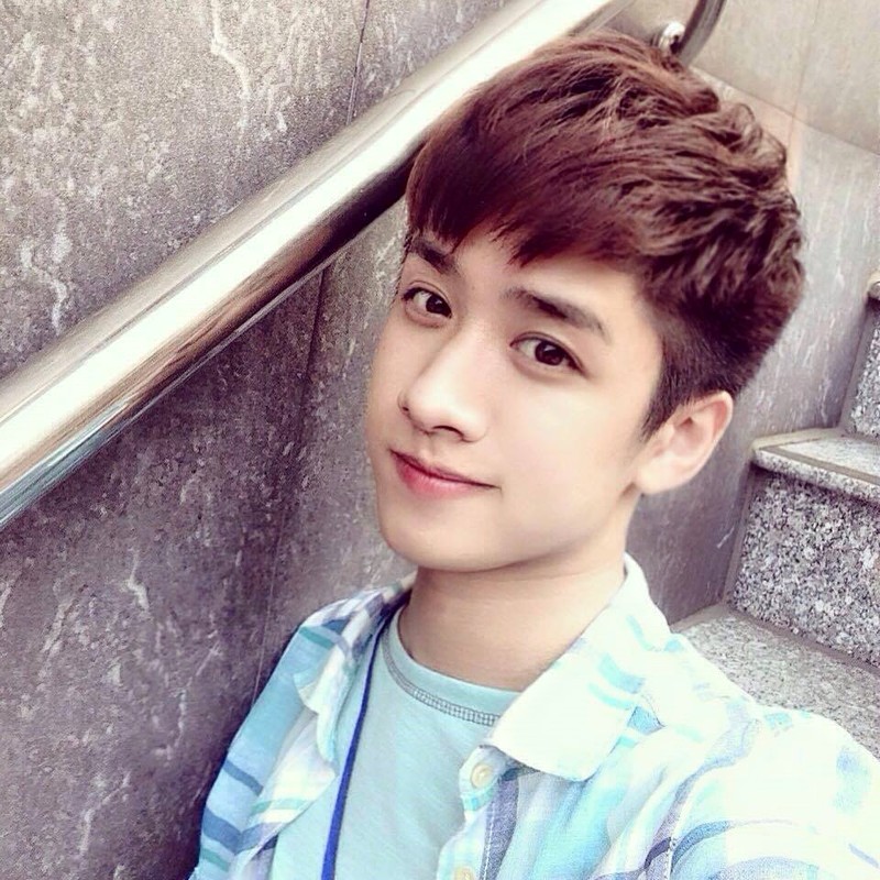 Hot boy Da Lat dep trai duoc vi Bach ma hoang tu-Hinh-4