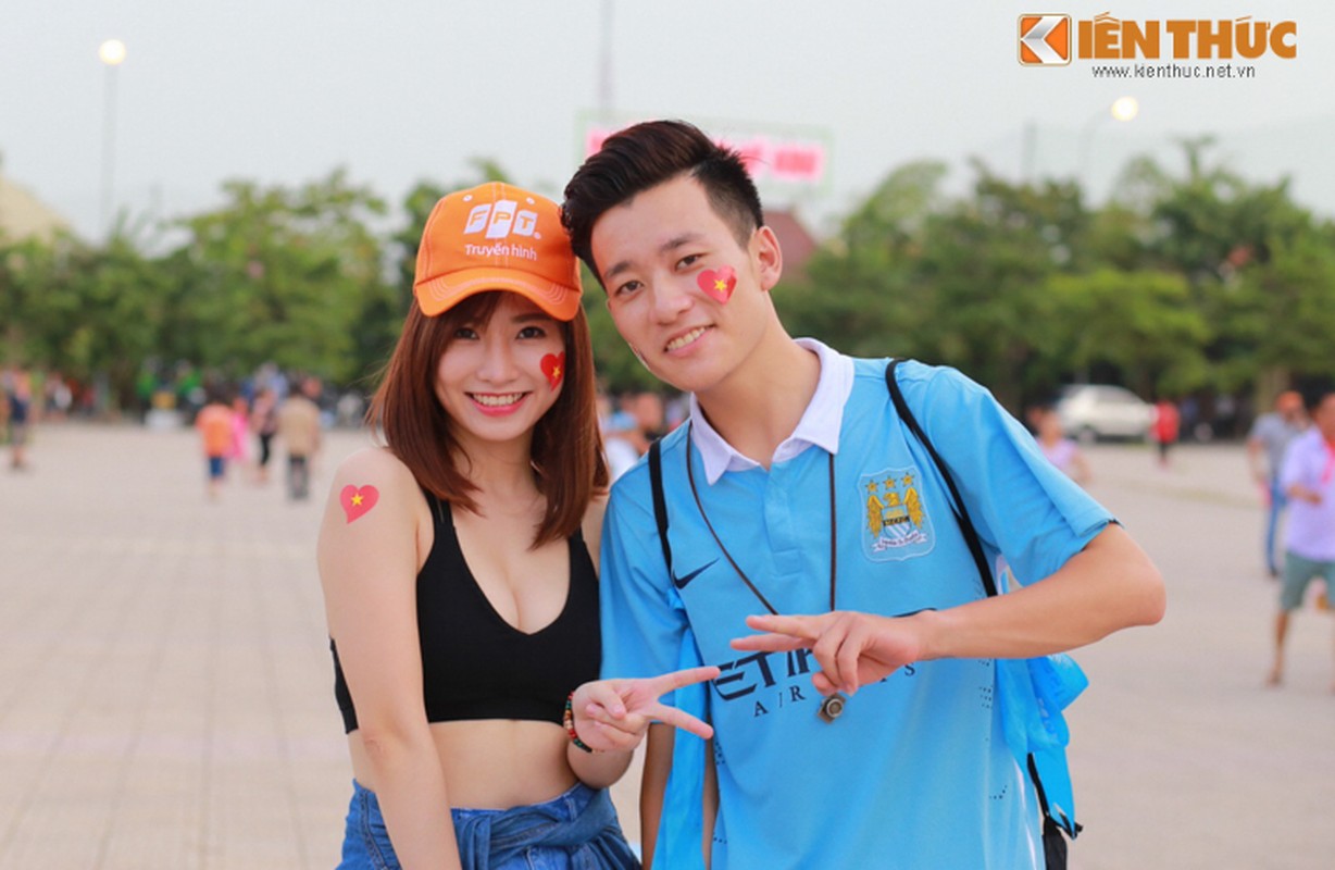 Fan phat cuong vi Man City nhung van muon DTVN thang-Hinh-2