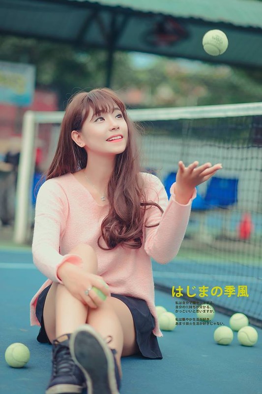 Co gai Ha Noi xinh dep tha dang tren san tennis-Hinh-5