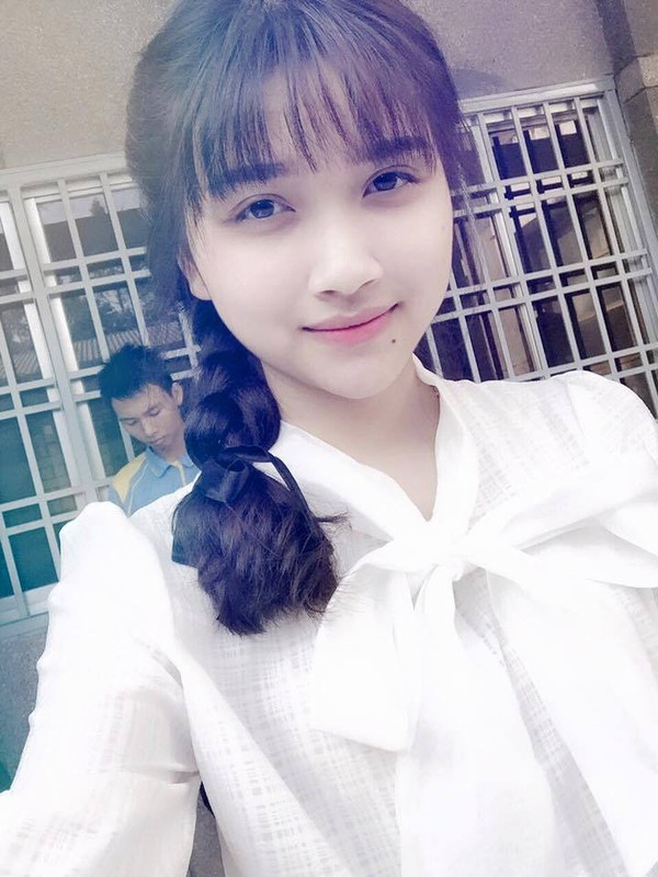 Nu sinh canh sat co not ruoi duyen, “xinh nhat Dong Nam Bo“-Hinh-7