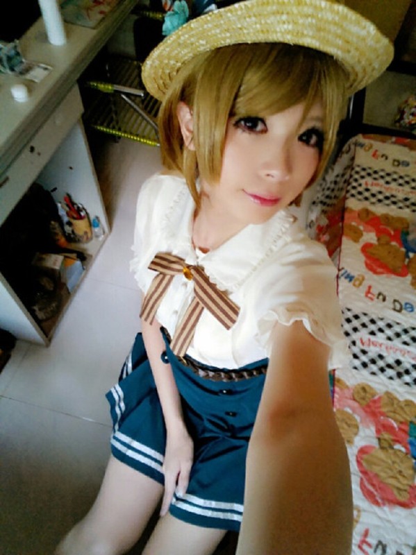 Thay giao cosplay chuyen gia gai xinh hop hon dan mang-Hinh-4