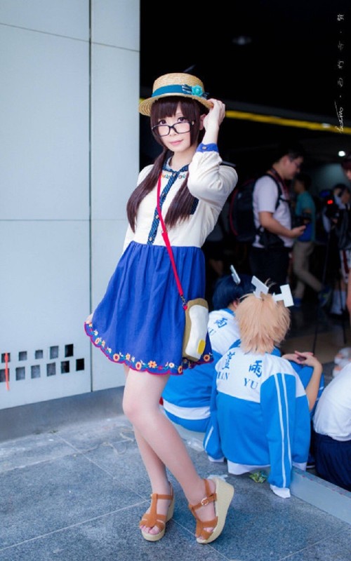 Thay giao cosplay chuyen gia gai xinh hop hon dan mang-Hinh-8