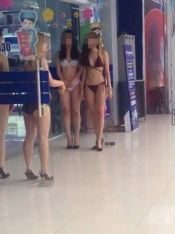 PG sieu thi Tran Anh mac bikini noi gi khi bi 