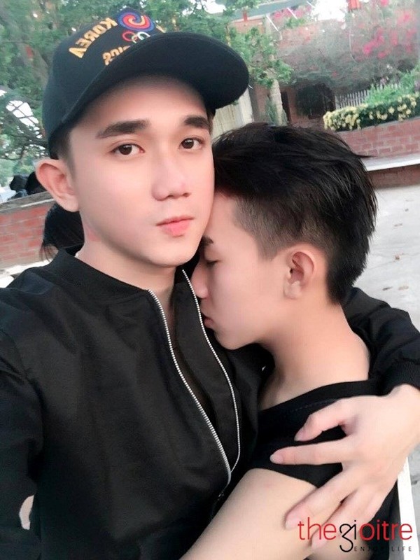 Tiet lo cach the hien tinh cam cua cac cap doi dong tinh-Hinh-3