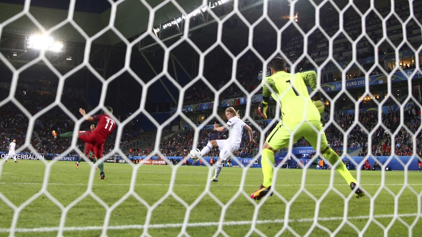 Euro 2016: Bo Dao Nha hoa 1-1 va su bat luc cua Ronaldo-Hinh-5