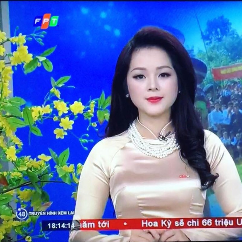 Nu MC Truyen hinh quoc phong xinh dep nhu hot girl-Hinh-9