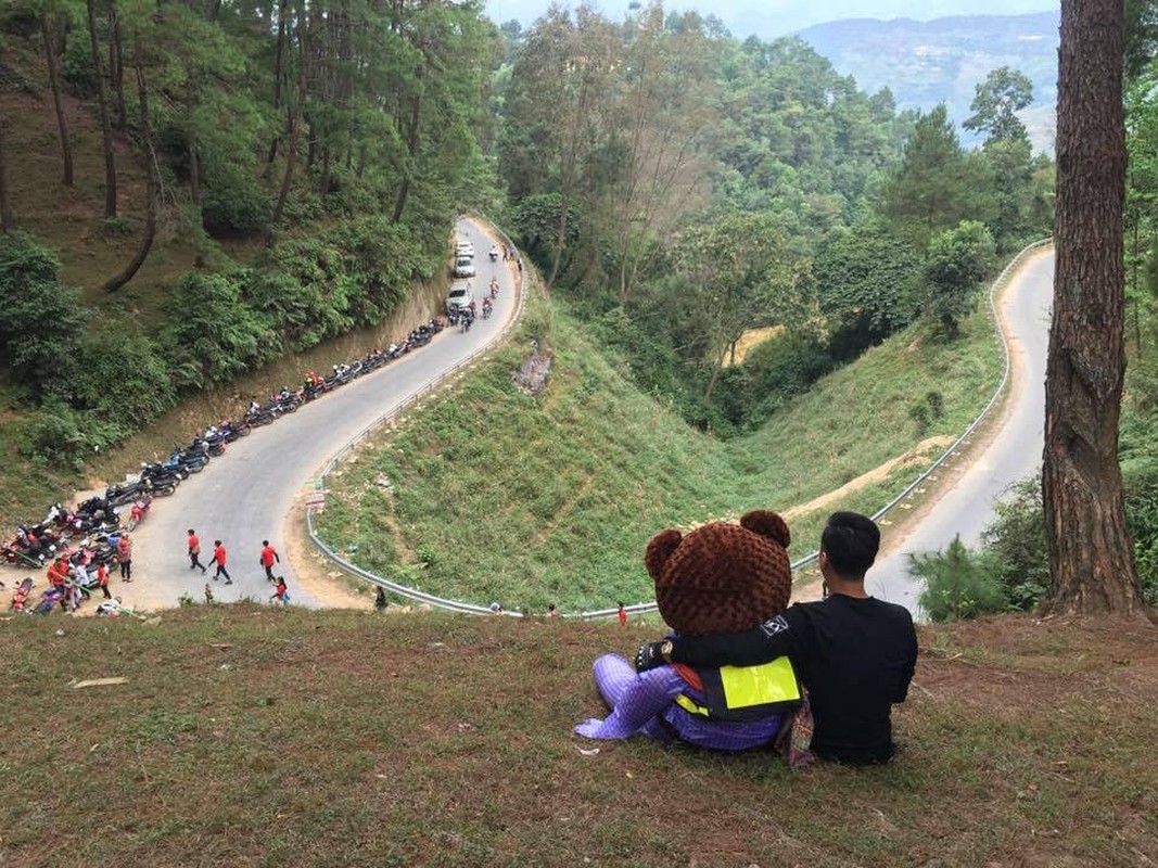 Chang trai 9X deo gau bong to hon nguoi phuot Ha Giang-Hinh-11