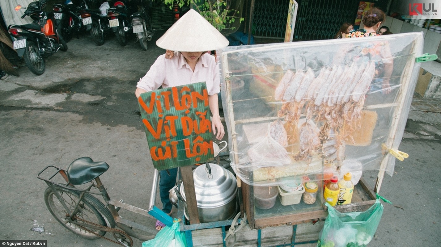 Co chu “vit lon- vit dua- cut lon” khong biet minh noi tieng-Hinh-4