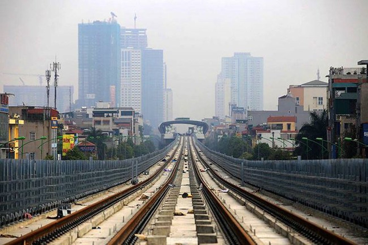 Ngam tuyen duong sat tren cao phuc vu 3 van khach moi gio o HN-Hinh-6