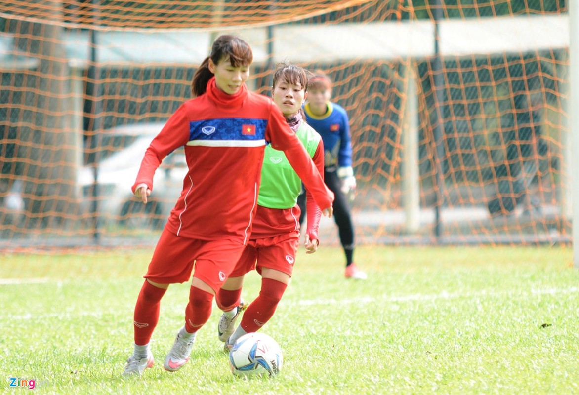 Tuyen nu Viet Nam SEA Games 29 kho luyen duoi troi nang nong-Hinh-4