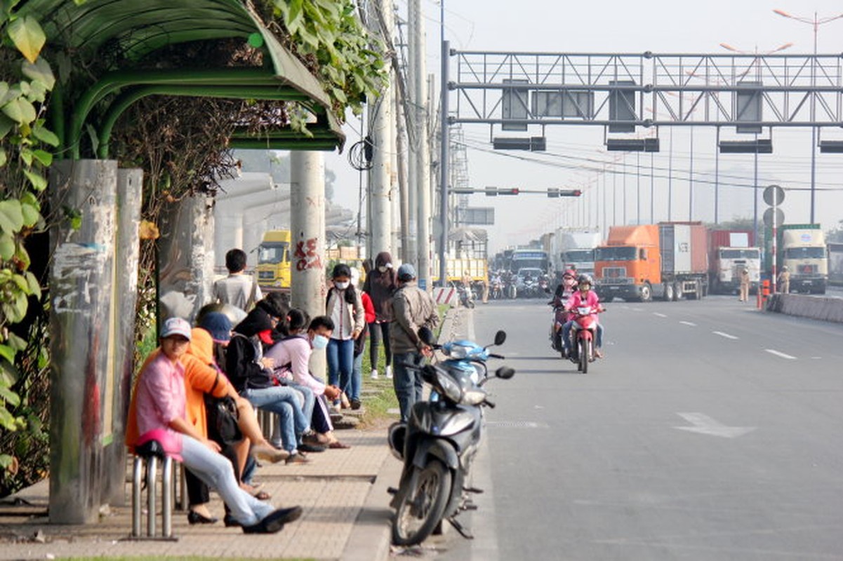 Ket xe khung khiep suot 9 tieng tren Xa lo Ha Noi-Hinh-5