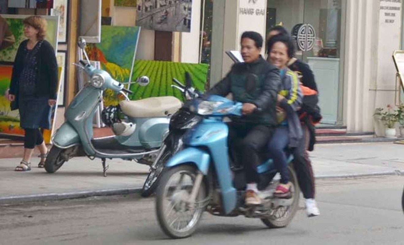 Xem dan Ha Noi vi pham giao thong ngay can Tet 2015-Hinh-5