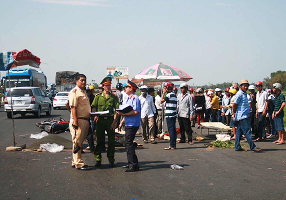 Nhung vu tai nan giao thong kinh hoang dip Tet At Mui-Hinh-9