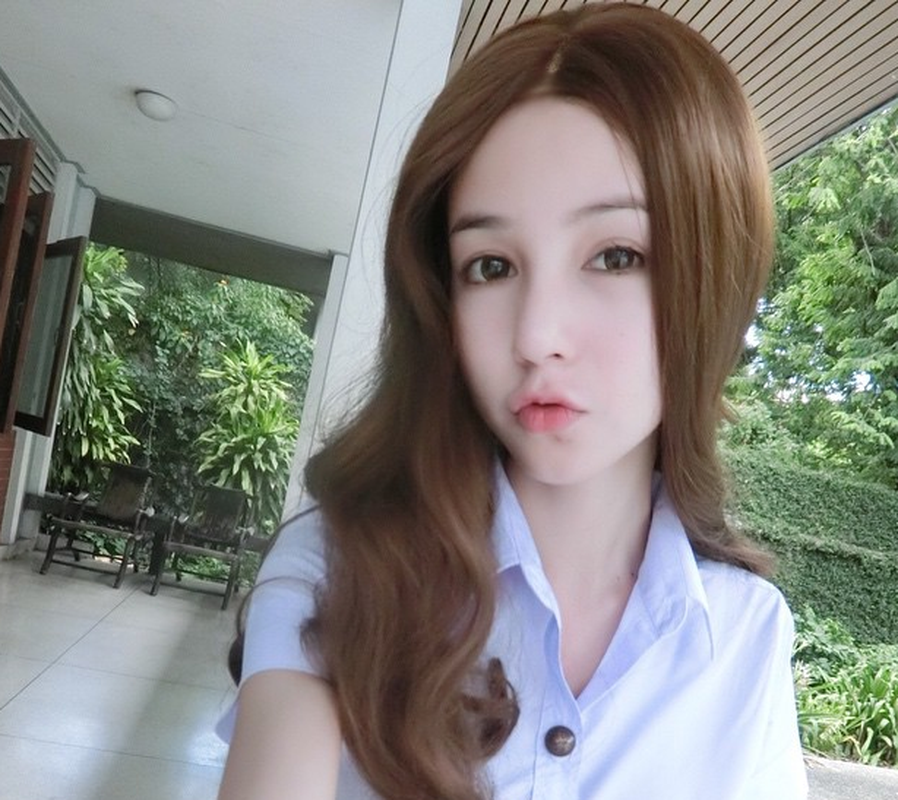 Cau nhóc den dúa bién thành hot girl Thai Lan nóng bỏng