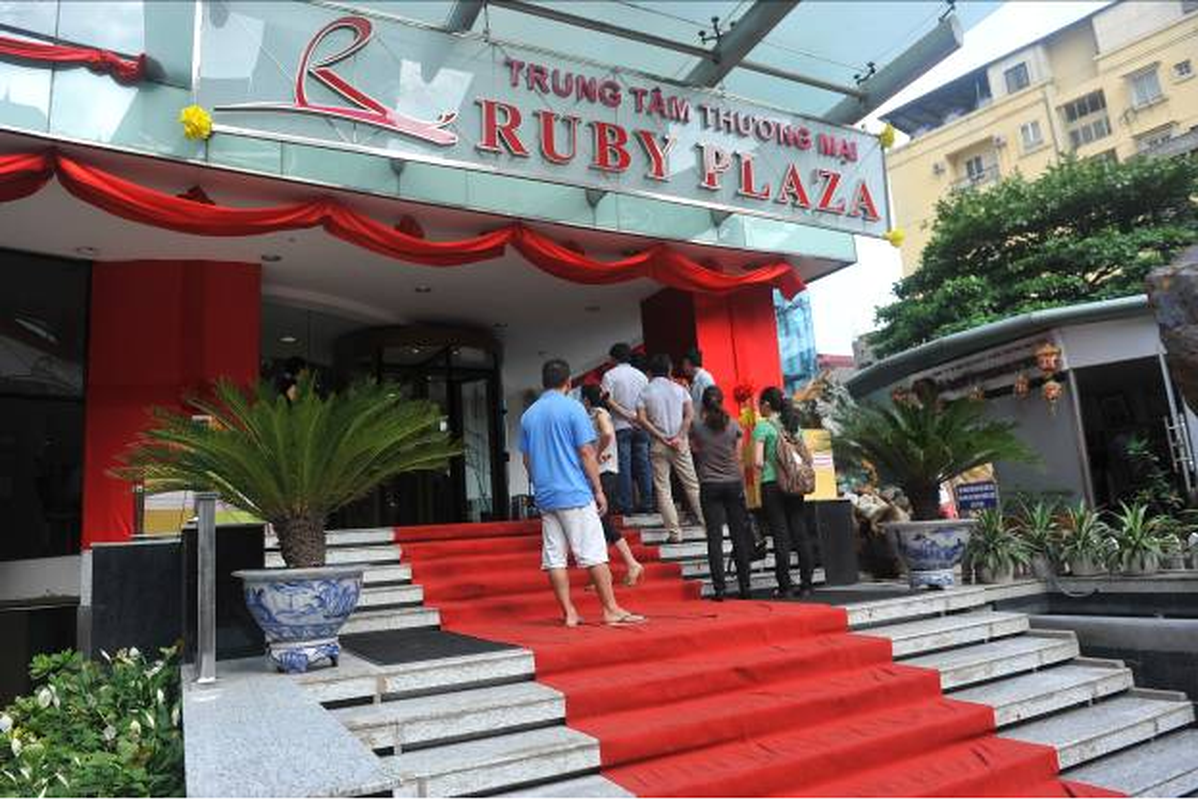 Soi dai ban doanh Ruby Plaza Ha Noi cua kim cuong quy-Hinh-7