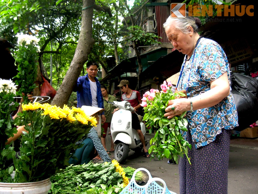 Nguoi Ha Noi nhon nhip sam do le cung ram thang 7-Hinh-5