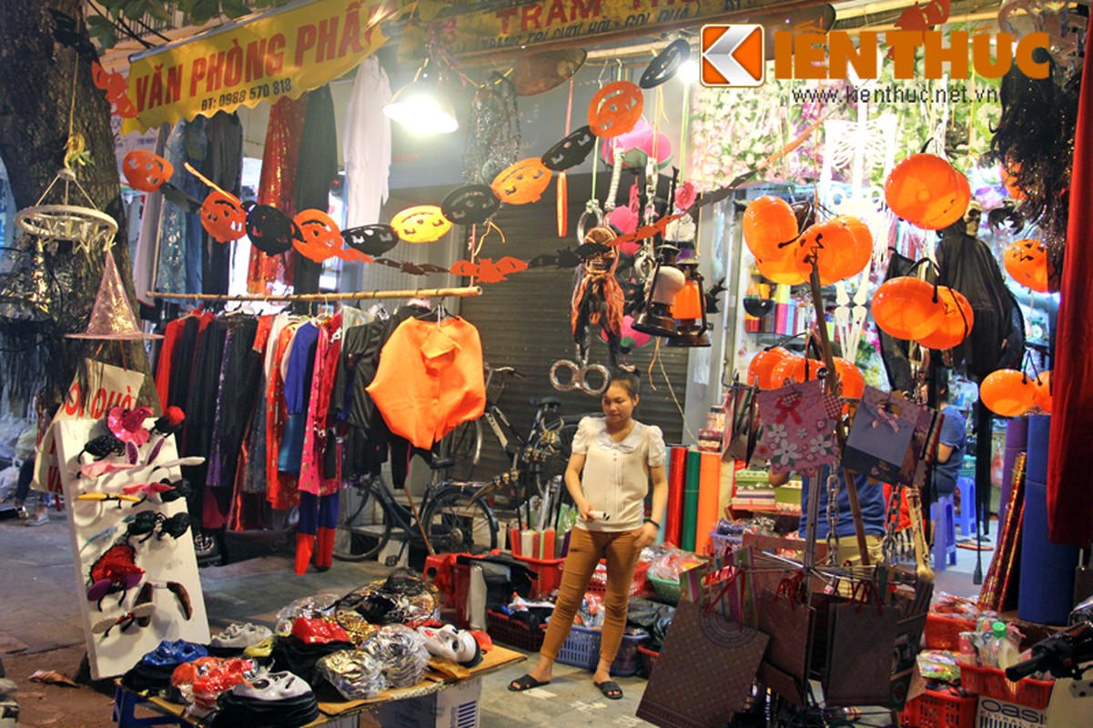 Nguoi Ha Noi nhon nhip sam do kinh di choi Halloween-Hinh-13