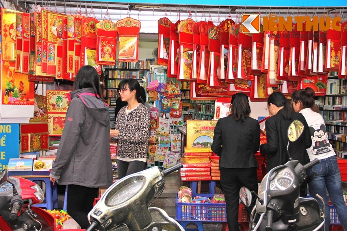 Nguoi Ha Noi nhon nhip mua sam lich Tet 2016-Hinh-4