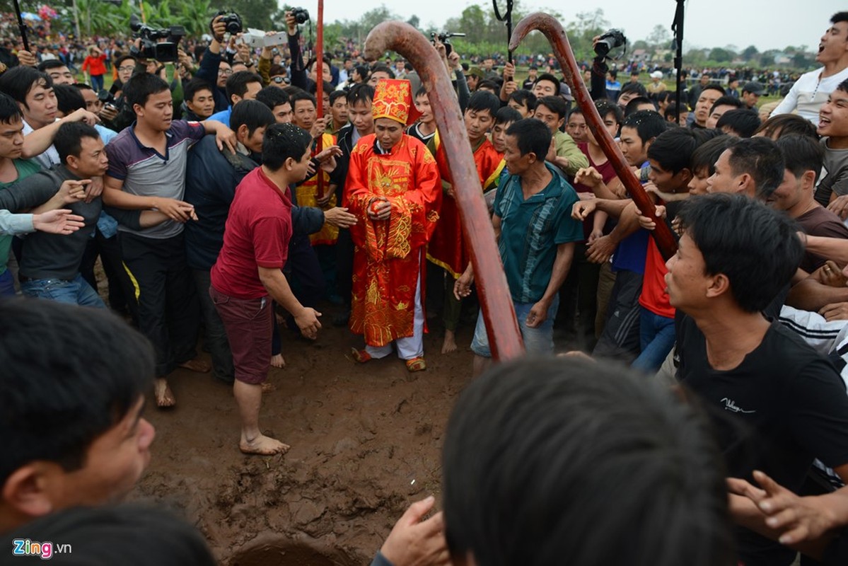 Anh: Vo tran o le hoi cuop phet noi tieng mien Bac-Hinh-4