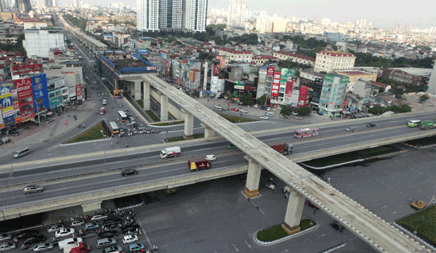 Doan tau duong sat tren cao sap lap dat o Ha Noi co gi doc?-Hinh-10