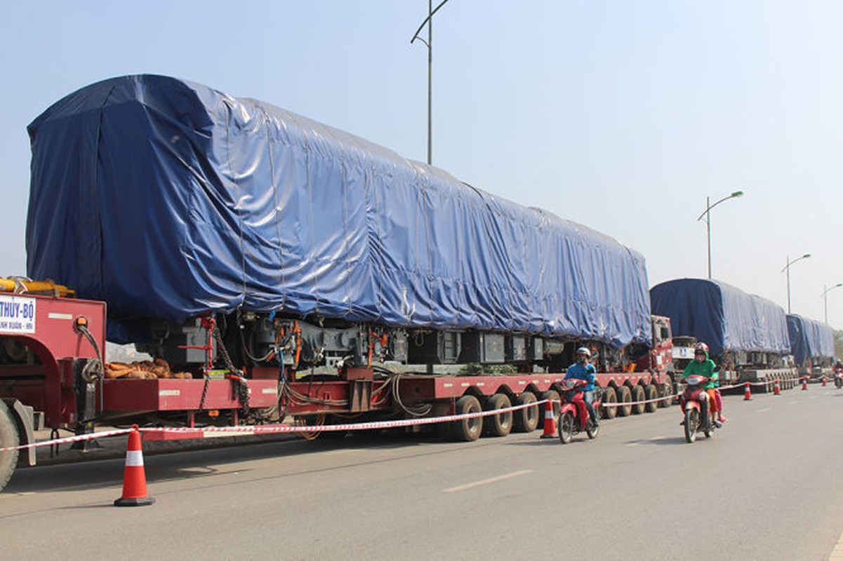 Doan tau duong sat tren cao sap lap dat o Ha Noi co gi doc?-Hinh-6