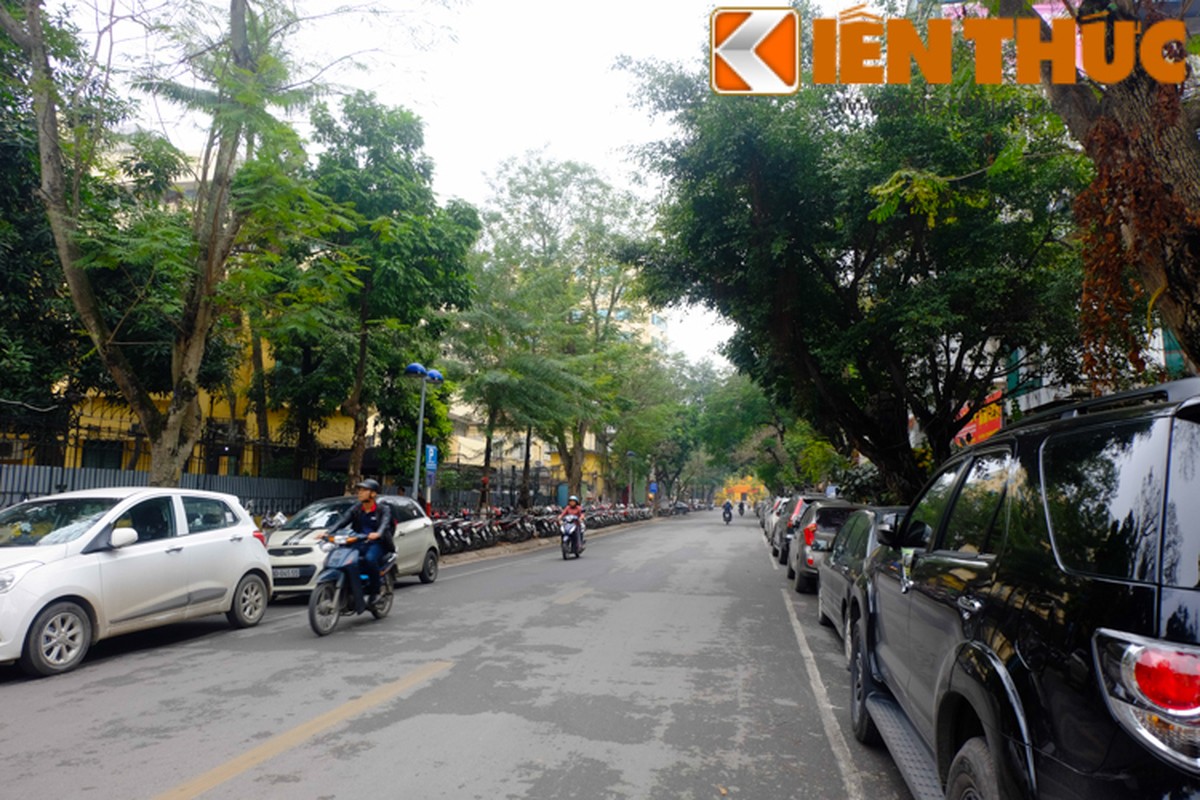 Anh: Duong pho Ha Noi thoang dang trong ngay do xe chan le-Hinh-14