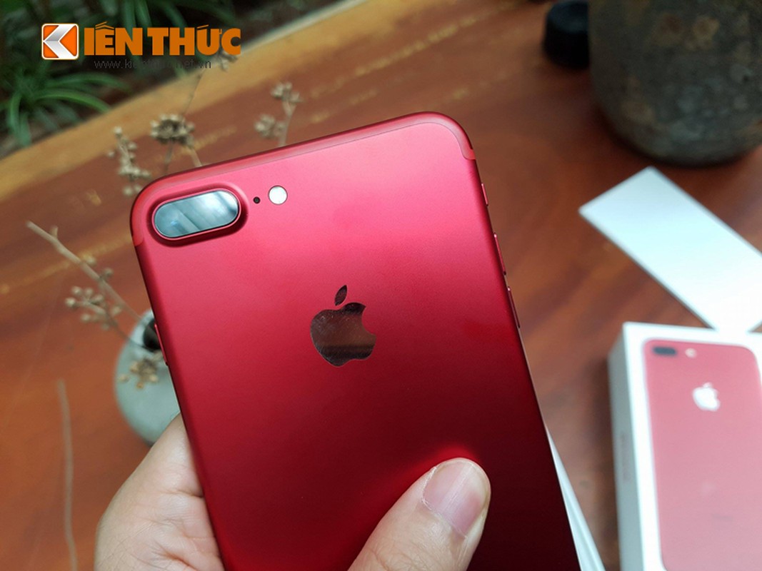 Hang “nong” iPhone 7 Plus do vua ve Ha Noi co gi doc?-Hinh-9