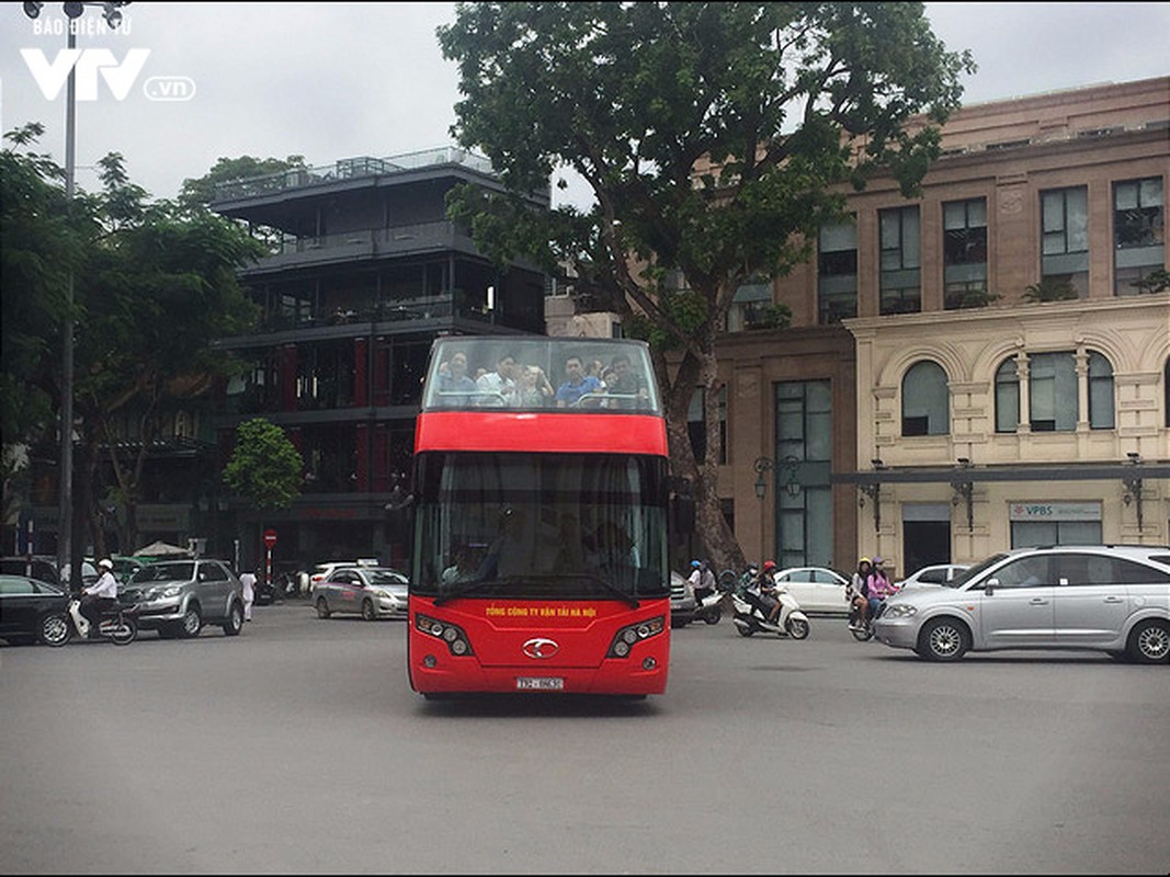 Lo ngai gi khi chay xe buyt 2 tang o Ha Noi?-Hinh-2