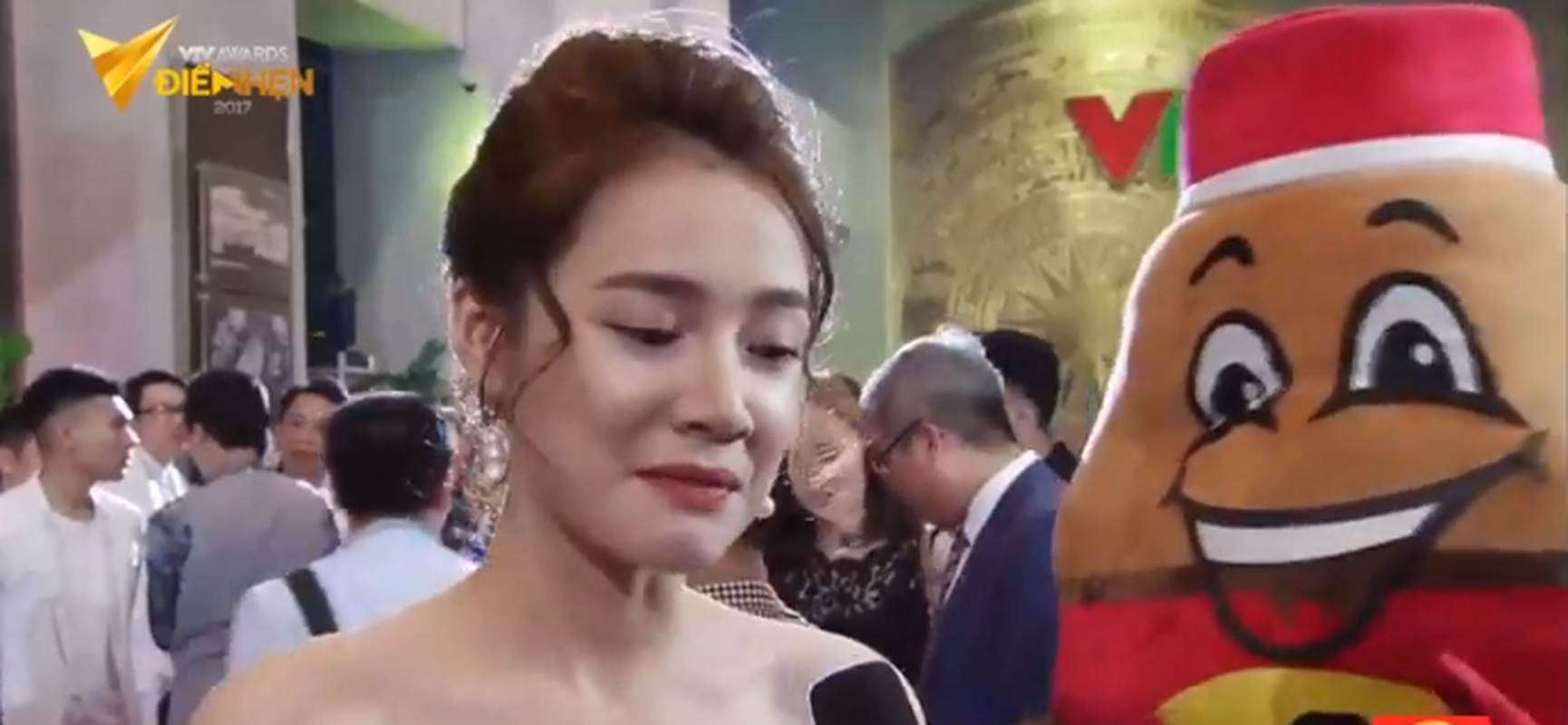 &quot;Ngua mat&quot; vi nhan vat vo duyen, lo bich nhat VTV Award 2017-Hinh-2