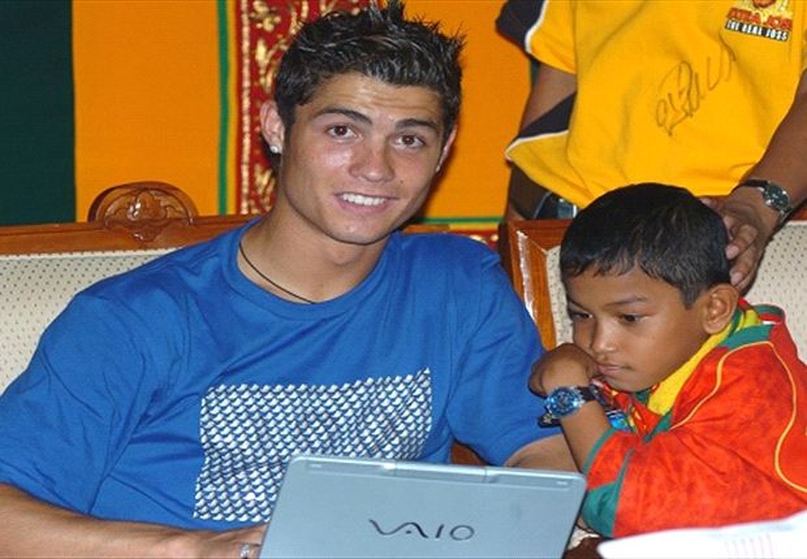 Chan dung ong em Indonesia cua Cristiano Ronaldo-Hinh-4