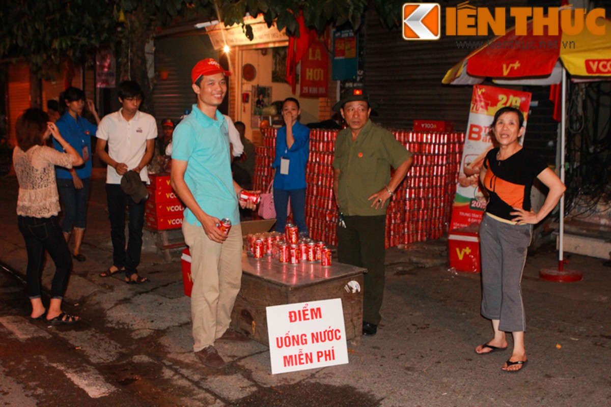 Nguoi dan do ve Ha Noi xem dieu binh mung Quoc khanh 2/9-Hinh-12