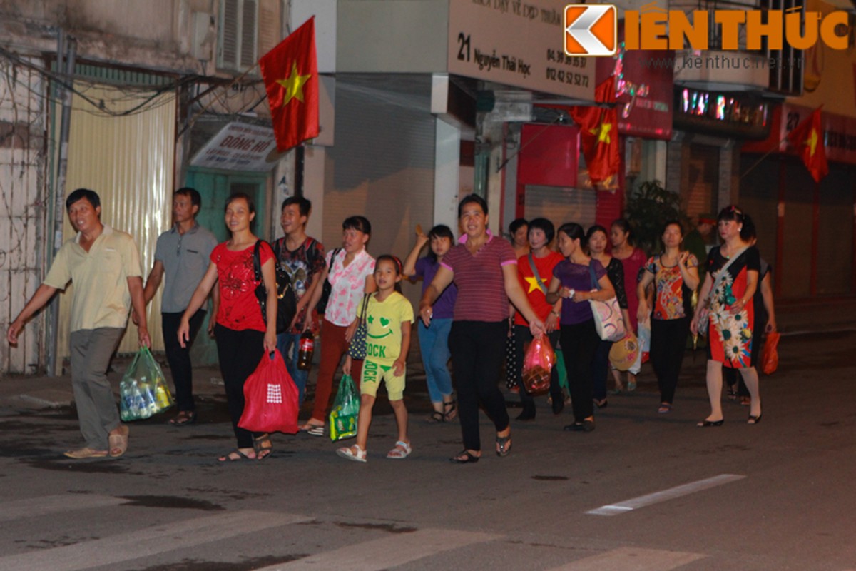 Nguoi dan do ve Ha Noi xem dieu binh mung Quoc khanh 2/9