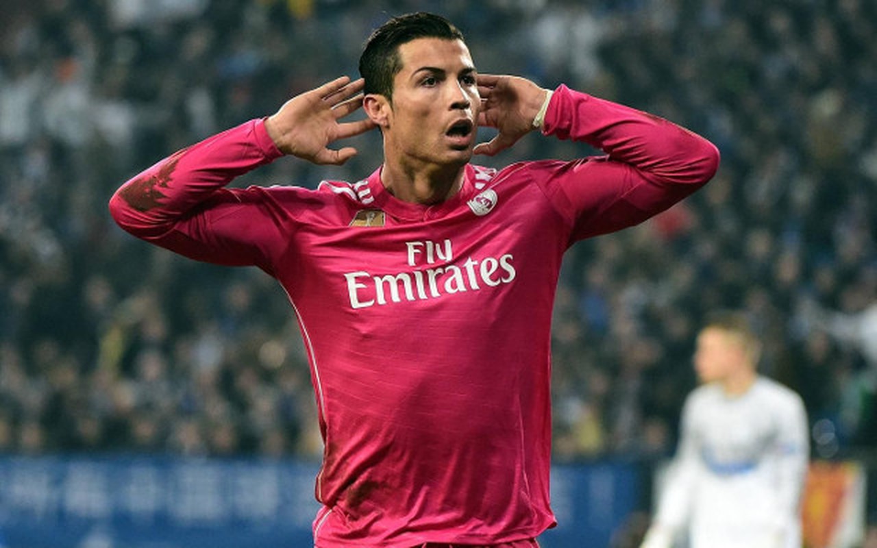 10 chan sut vi dai Champions League: Ronaldo bo xa doi thu
