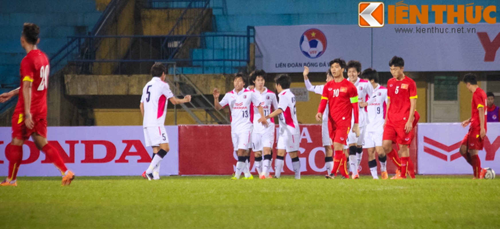 U23 Viet Nam hoa Osaka trong ngay Cong Phuong lam doi truong-Hinh-13