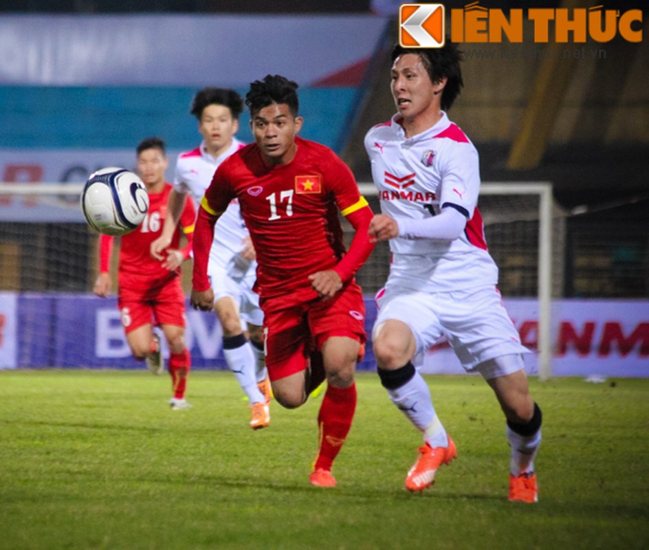 U23 Viet Nam hoa Osaka trong ngay Cong Phuong lam doi truong-Hinh-5