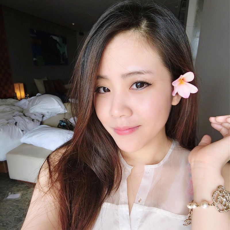 Nhan sac khong thua hot girl cua em gai Ong Cao Thang-Hinh-8