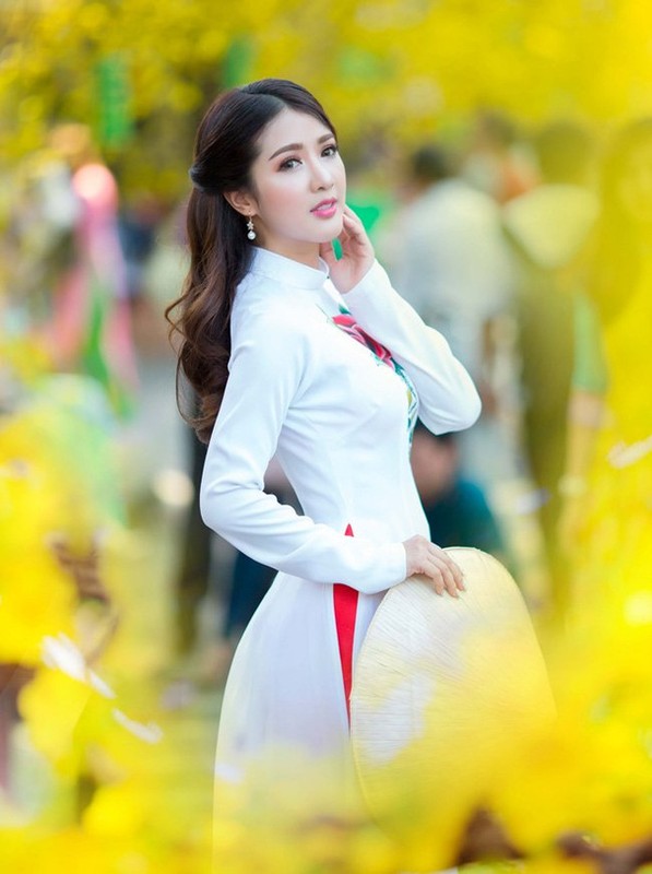 Hot girl Phan Thiet khoe anh ao dai vui Tet nguyen dan