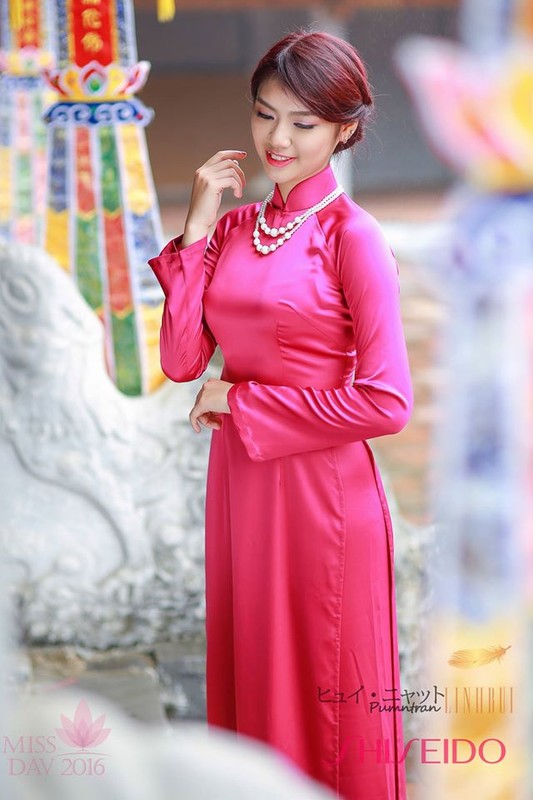 Thi sinh Hoa khoi Ngoai giao thuot tha ao dai-Hinh-6