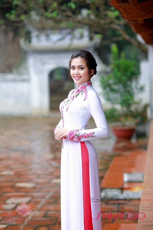 Thi sinh Hoa khoi Ngoai giao thuot tha ao dai-Hinh-9